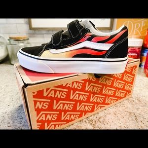 Boys 1.5 Vans (Flames)